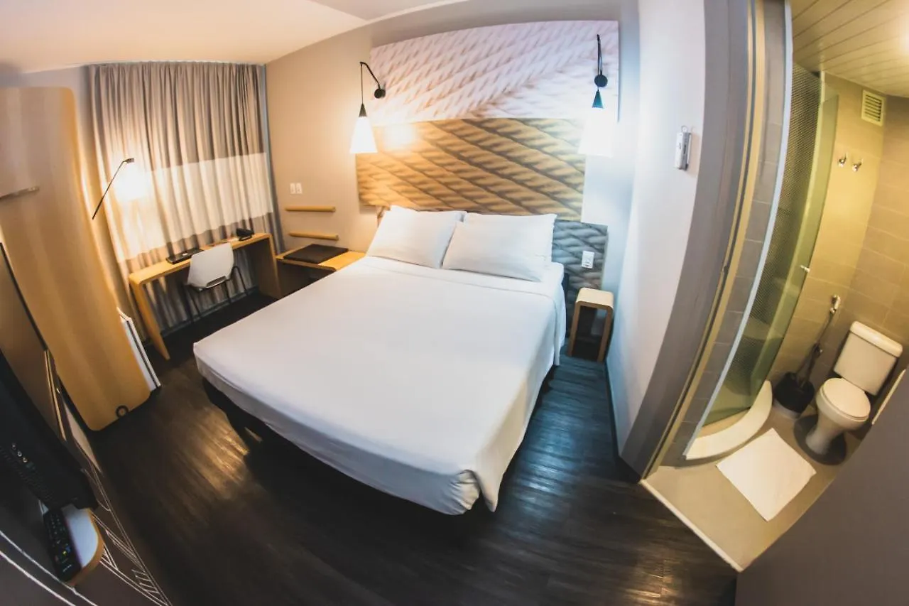 Hotel Ibis Navegantes Itajaí 3*,