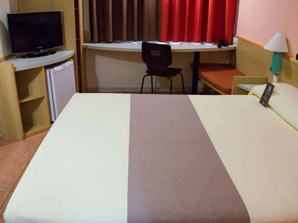 Hotel Ibis Navegantes Itajaí 3*,  Brazílie