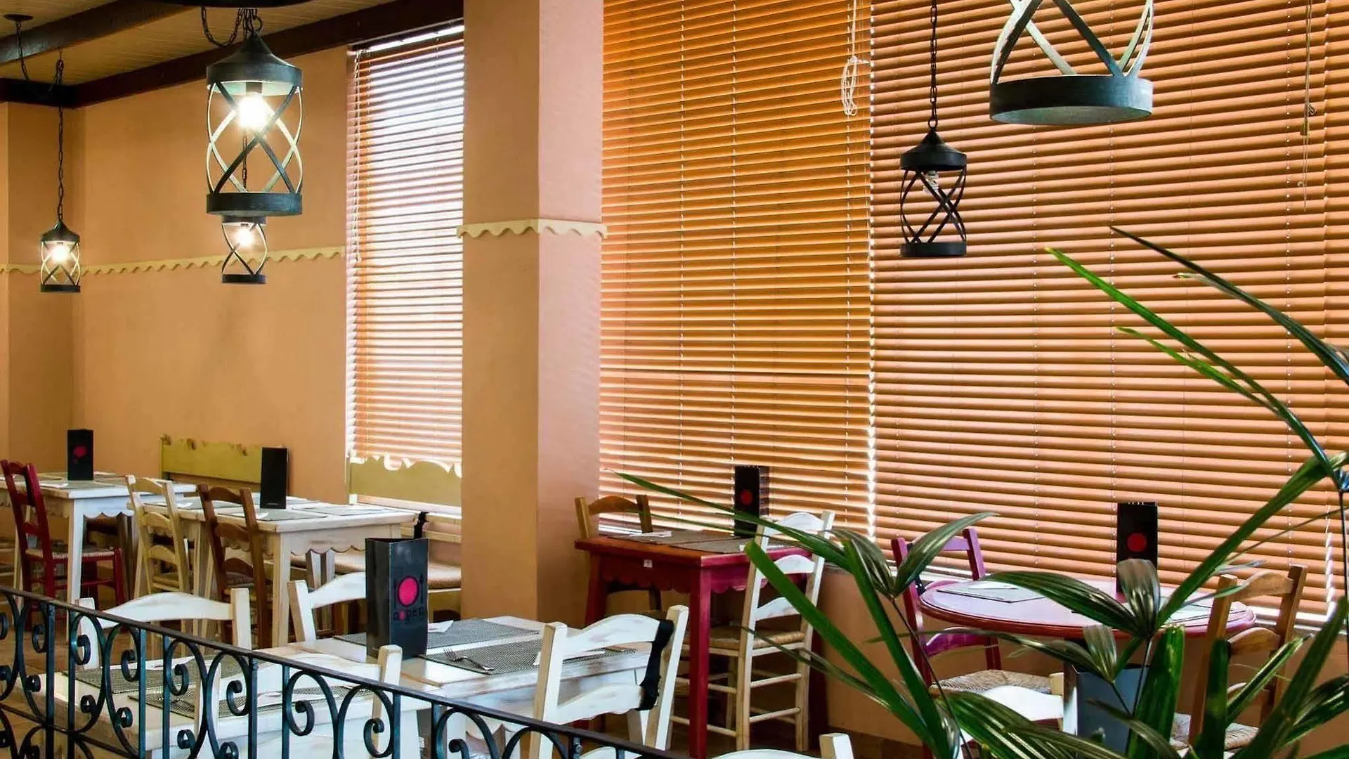 Hotel Ibis Navegantes Itajaí 3*,
